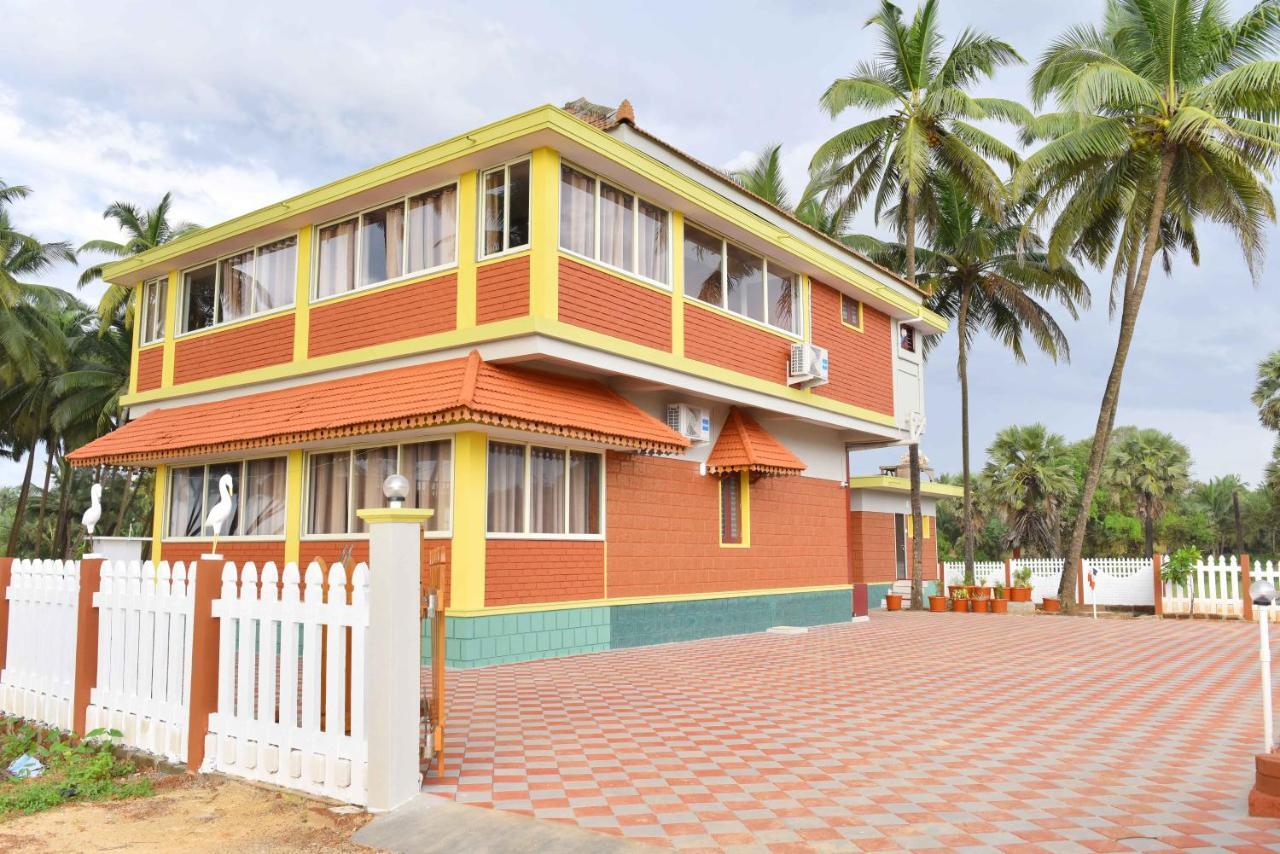 Glucklich Beach Cottages Kundapur Exteriör bild