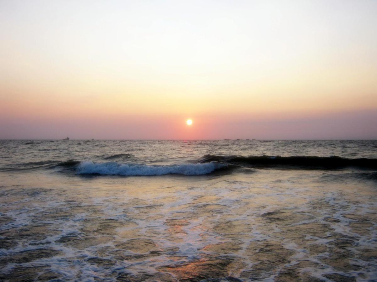 Glucklich Beach Cottages Kundapur Exteriör bild